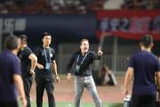 金贝体育官网-中超夺冠热门浮现，各路强队实力擂台