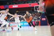 金贝体育官网-天津男篮迎战福建队，实力对比分析
